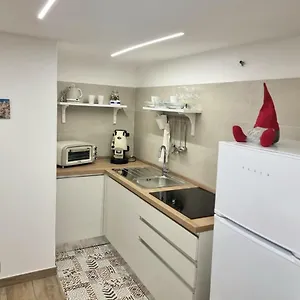 Casa vacanze Casa Comoda E In Quartiere Storico Di, Napoli